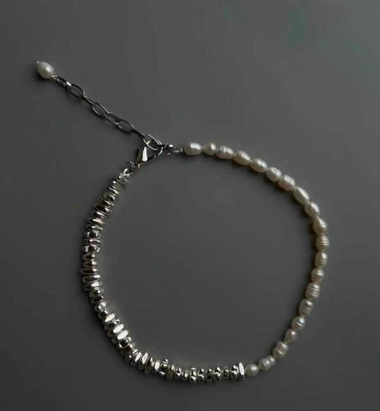 Irregular pearl bracelet