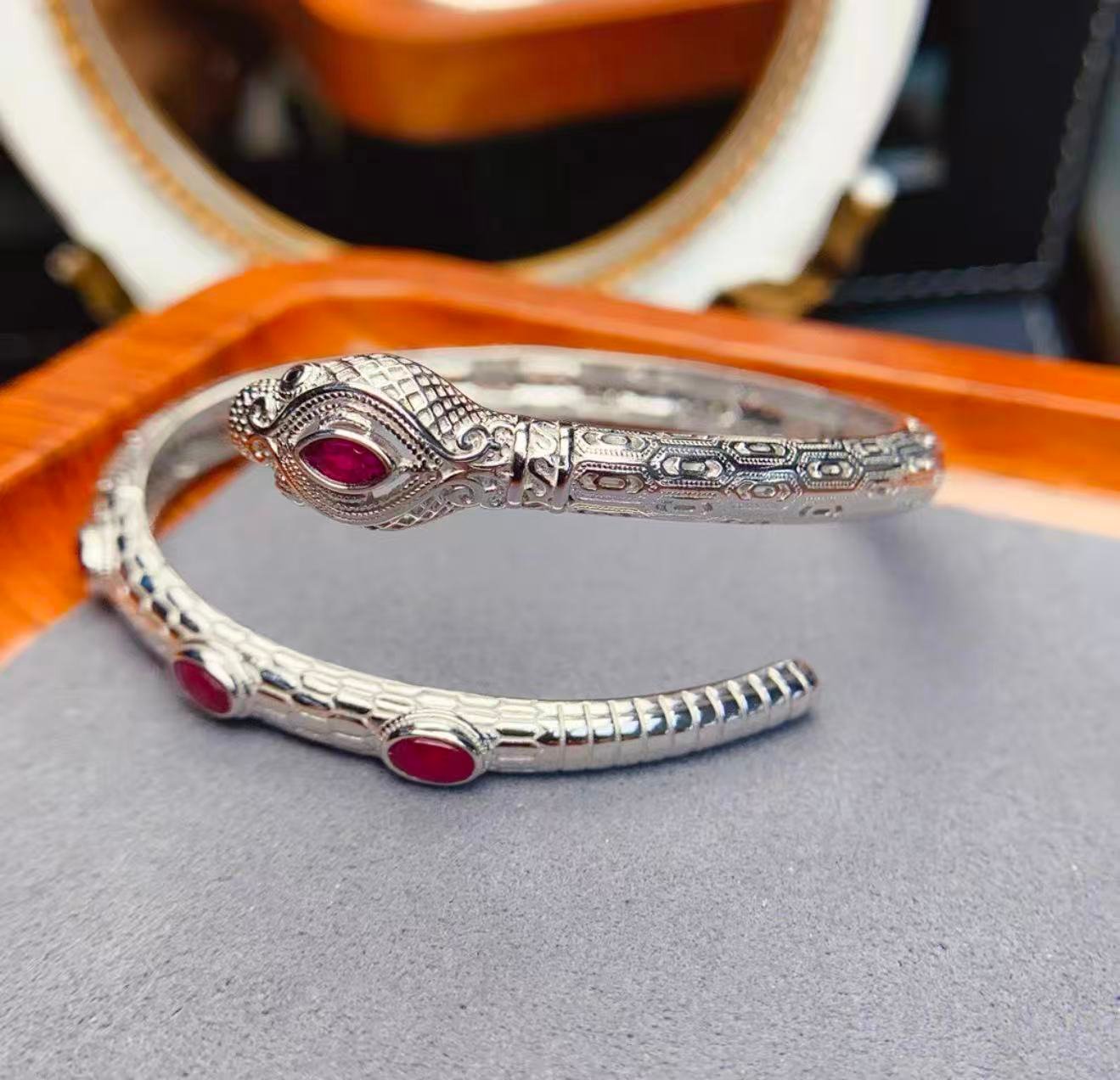 Serpentine Ruby Bracelet - 图片 6